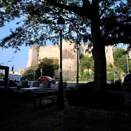 le Perroquet Fringant Lägenhet Caen Exteriör bild